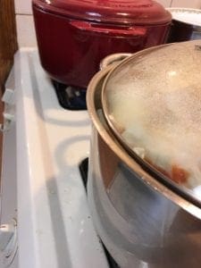 Boiling cabbage rolls