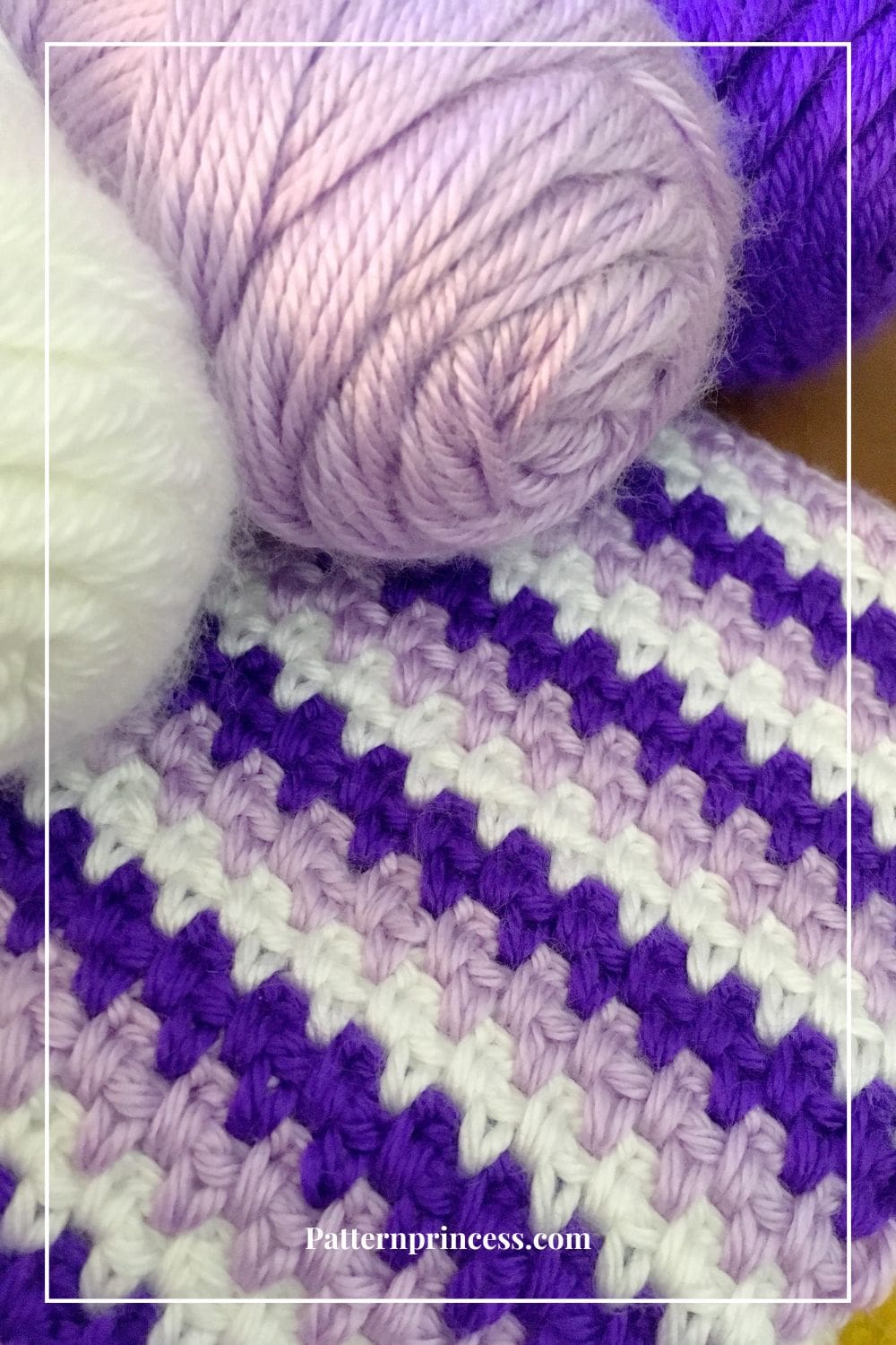 close up of moss stitch