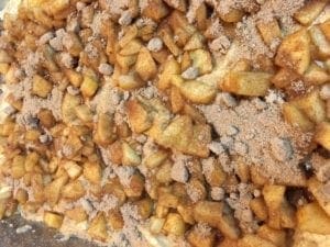 Apple Coffeecake with Cinnamon Brown Sugar Crumb