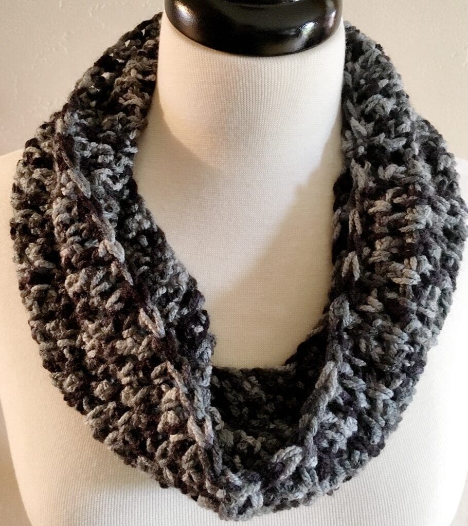 Black and White Crochet Cowl