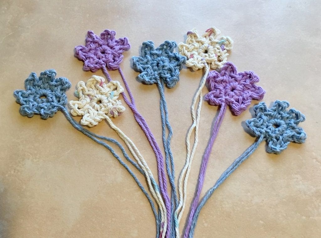 Crochet Cute Little Flowers