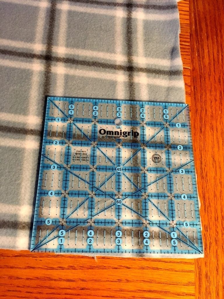 Measuring Corner of Fleece