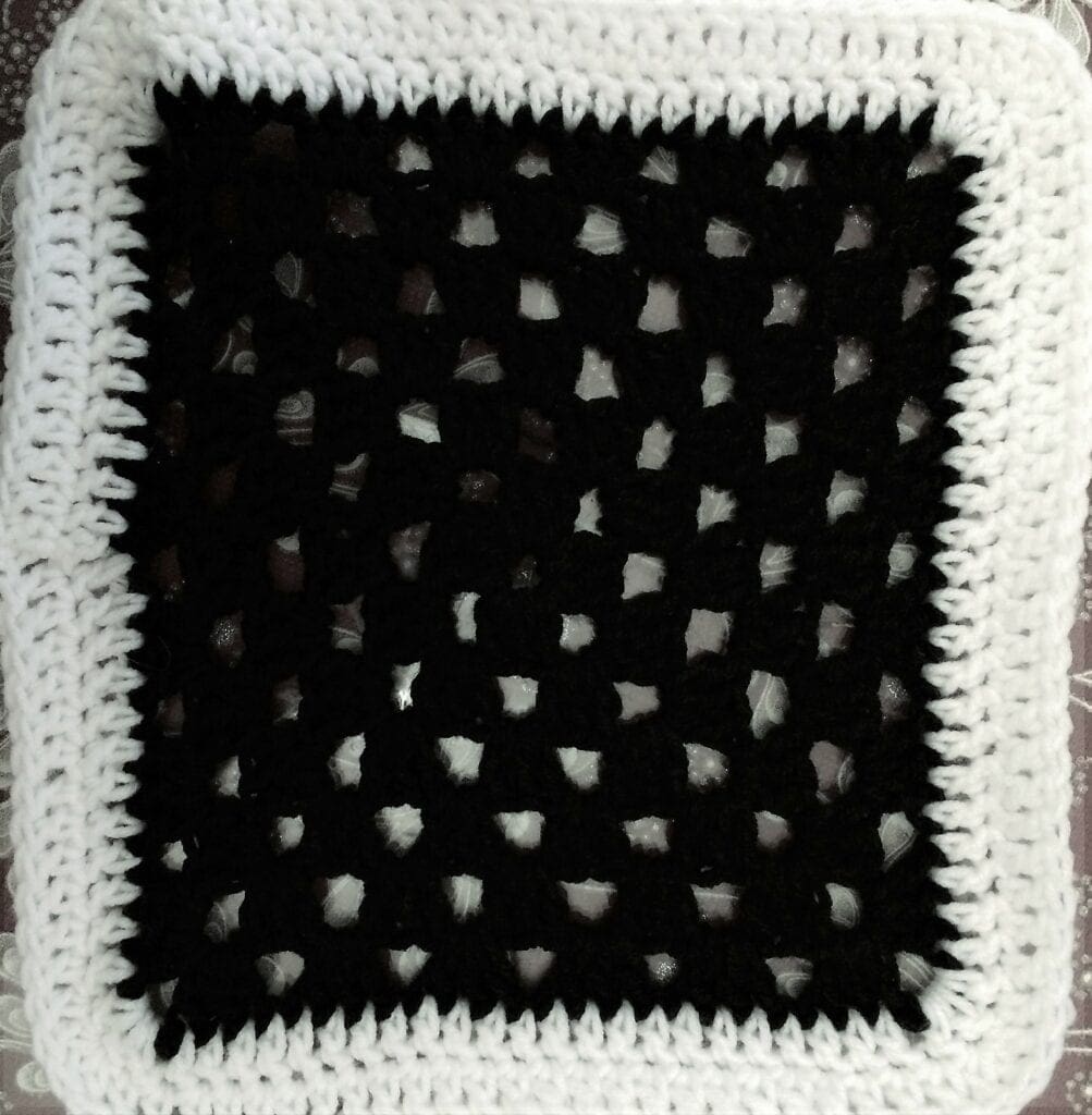 6 Round Black Granny Square