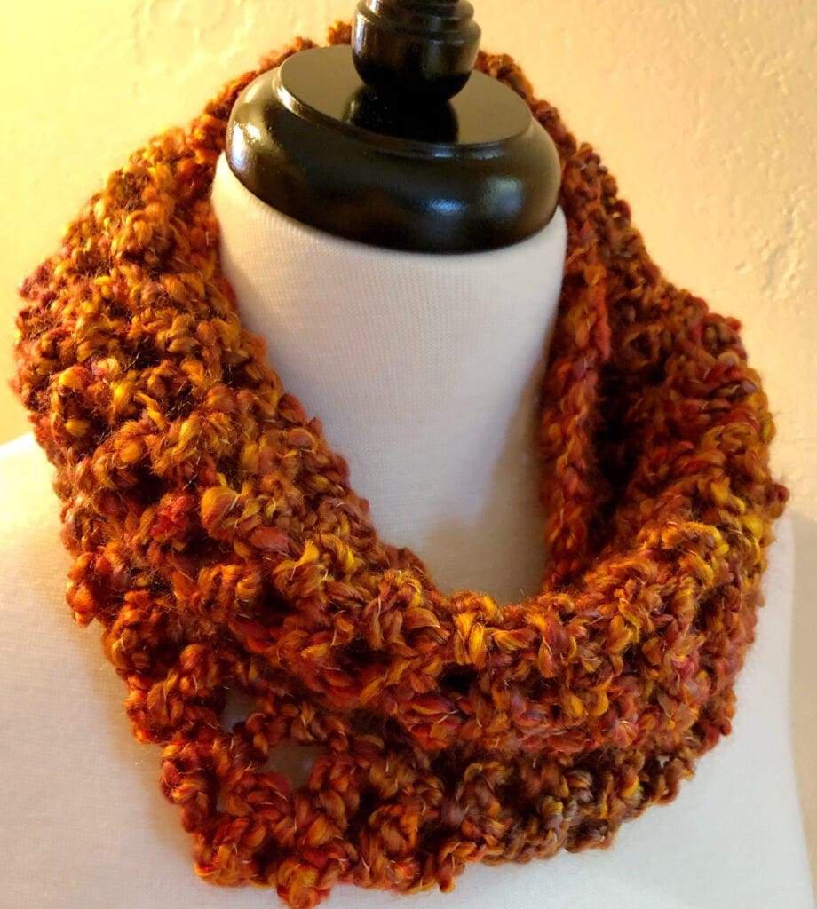 Easy Crochet Infinity Cowl