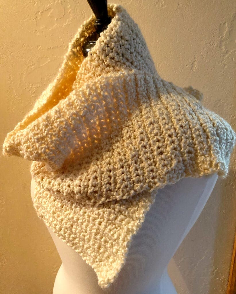 Easy Crochet Scarf using Home Spun Yarn