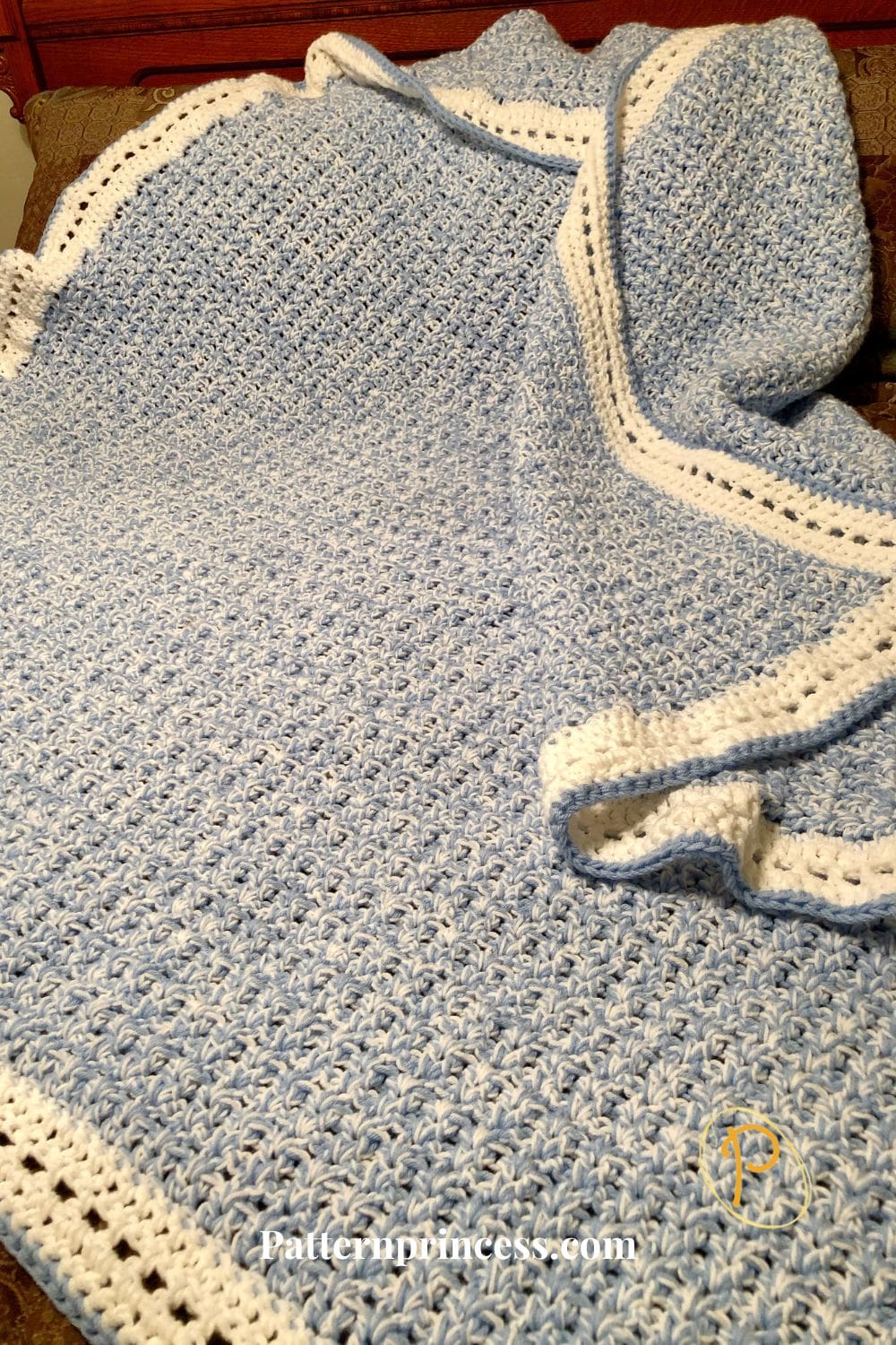 Cozy Chunky Crochet Blanket in Blue and White
