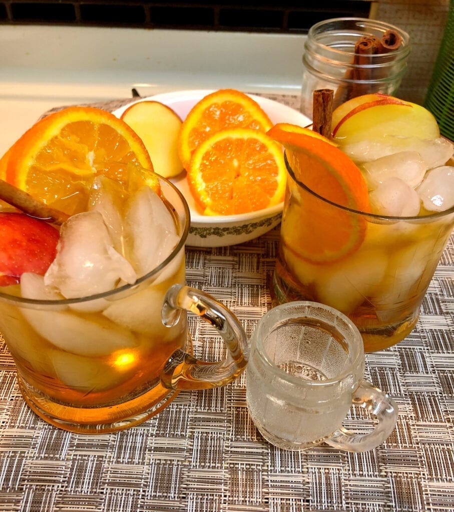 Non-Alcoholic Fall Apple Cider Drinks with Garnishes