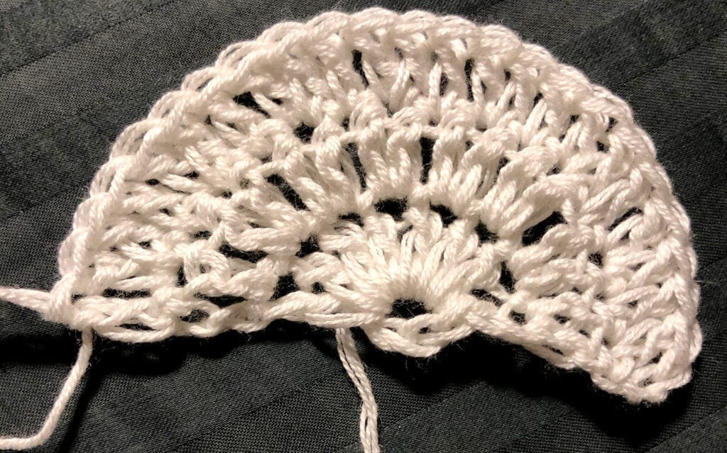 row 3 of semi-circle shawl