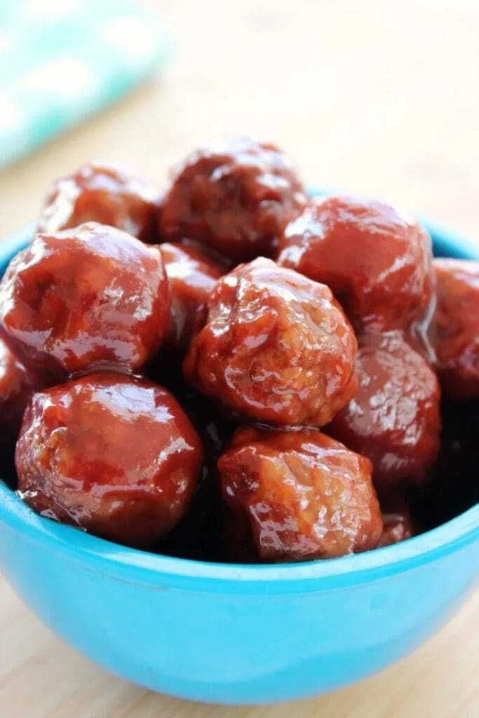 slow-cooker-party-meatballs Live Love Liz