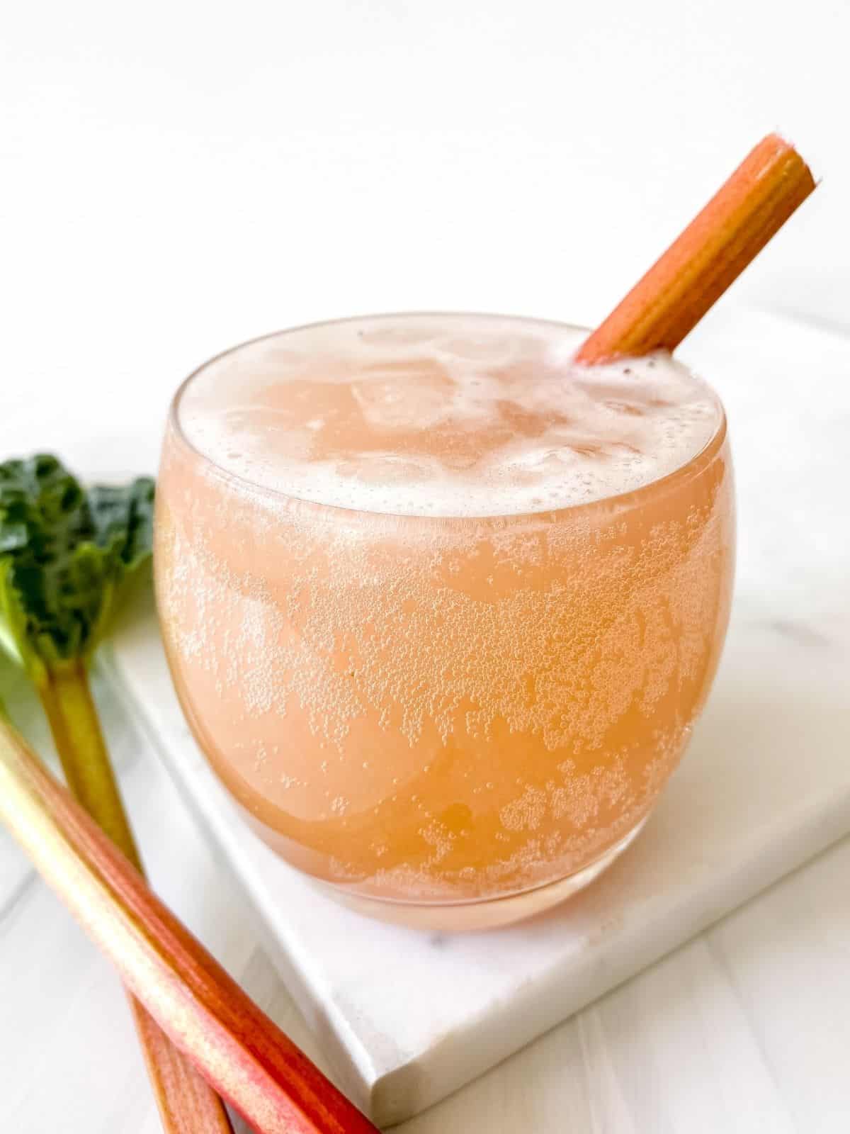 rhubarb-mocktail-throughthefibrofog