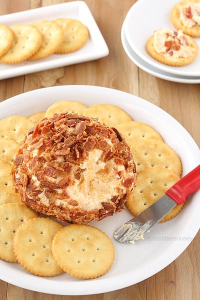 Bacon-Cheddar-Cheese-Ball