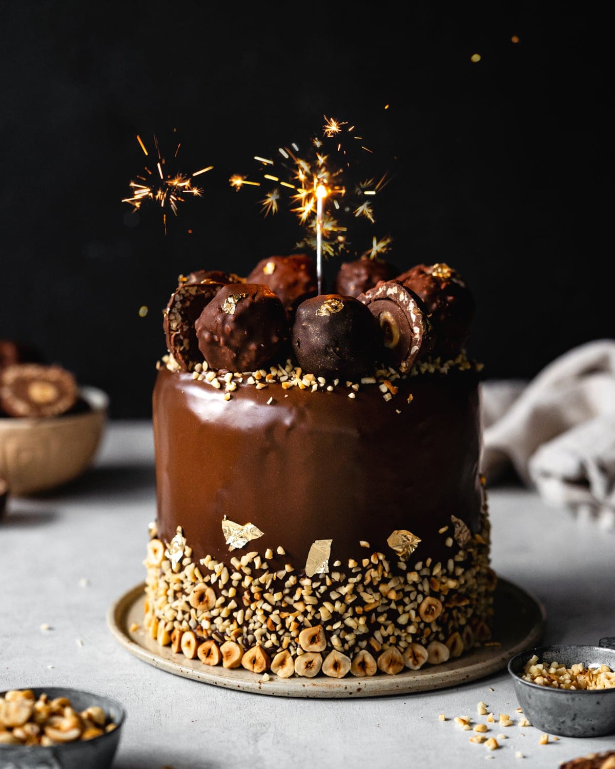 vegan-ferrero-rocher-cake-with-ganache