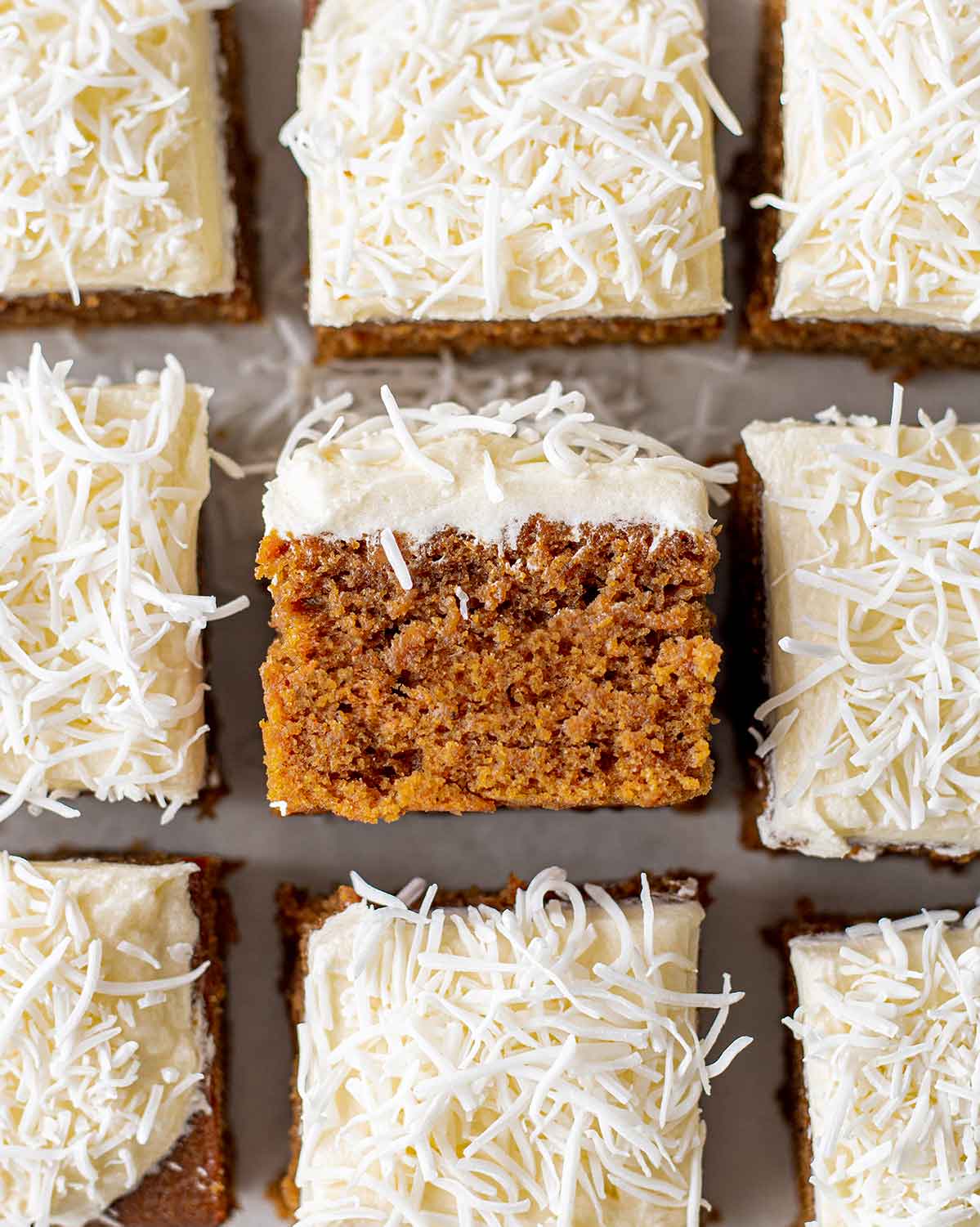 vegan-ginger-gingerbread-coconut-christmas-cake