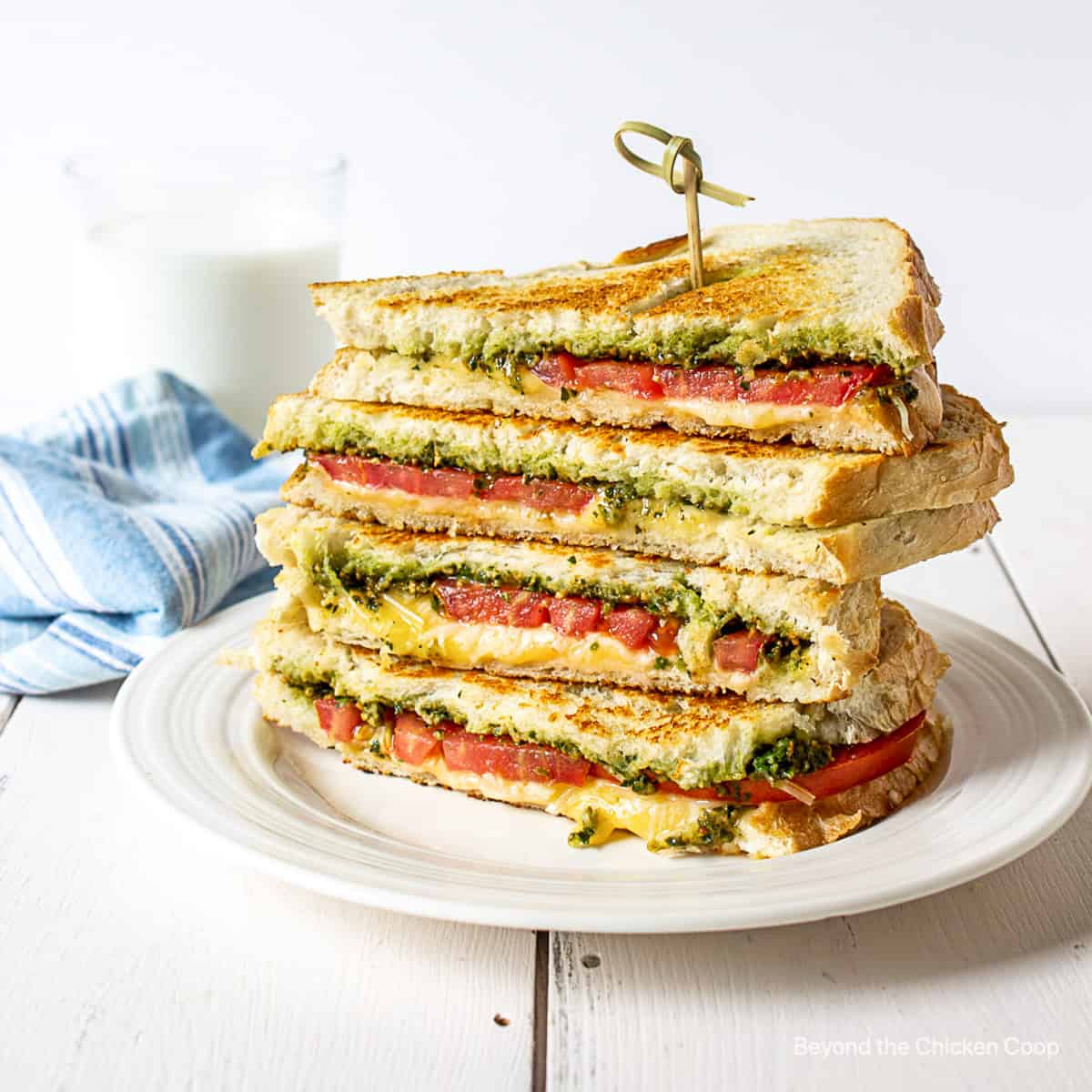 Pesto-Cheesy melt