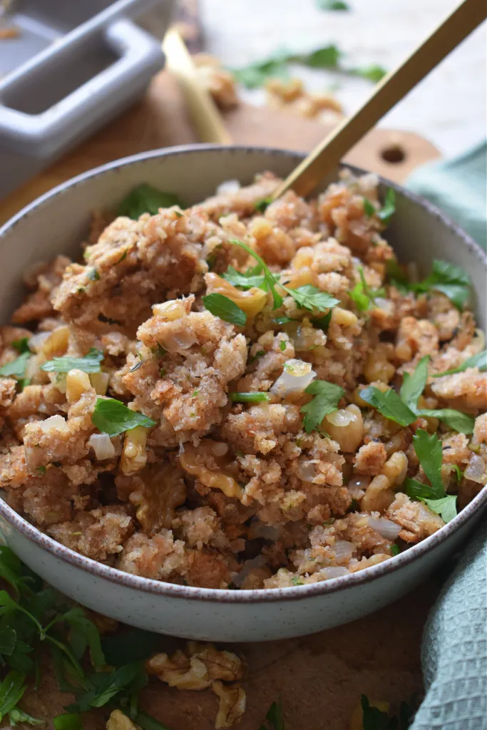 MAKE AHEAD HERB AND WALNUT STUFFING