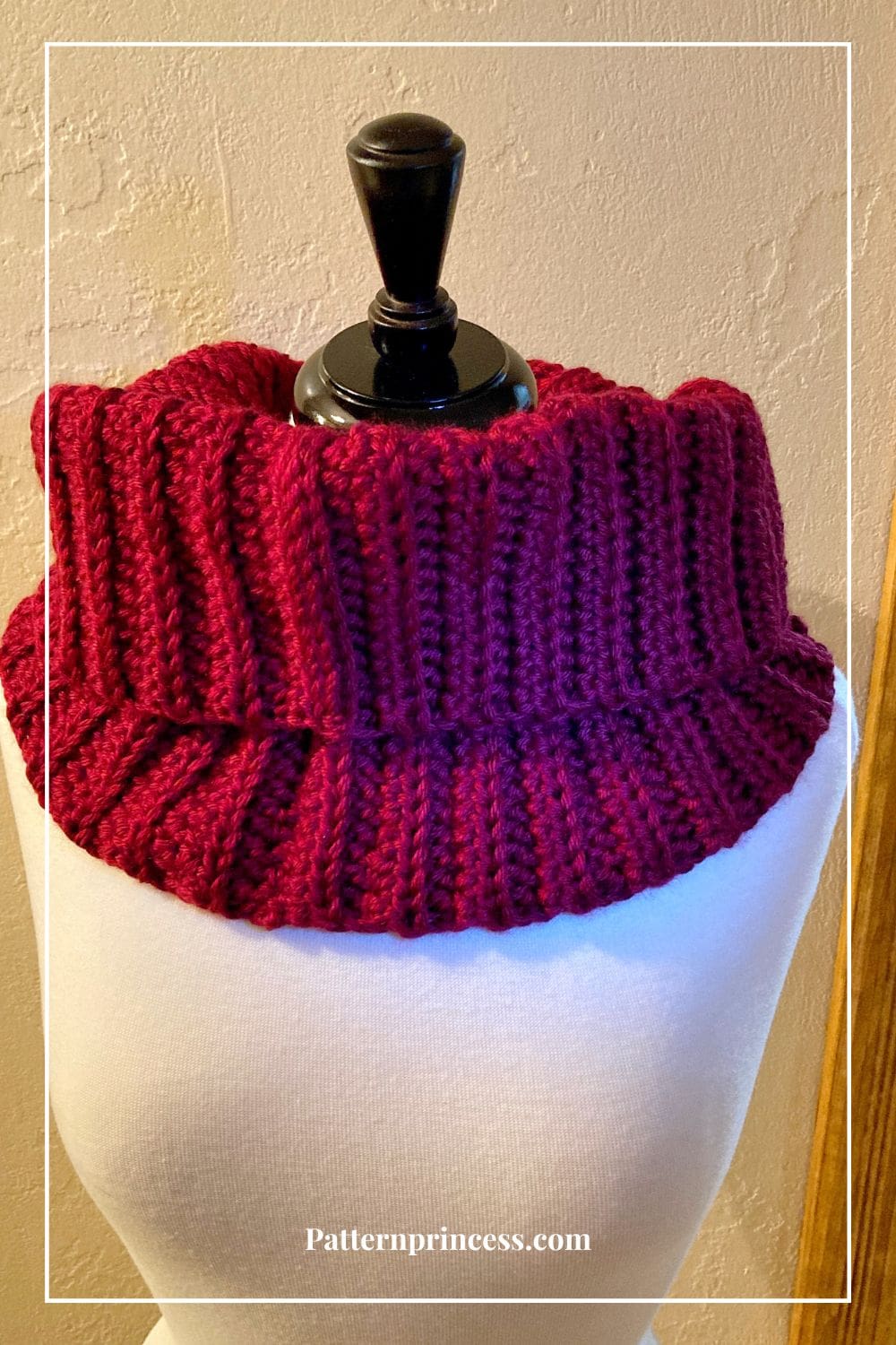 Burgundy Chunky Cowl