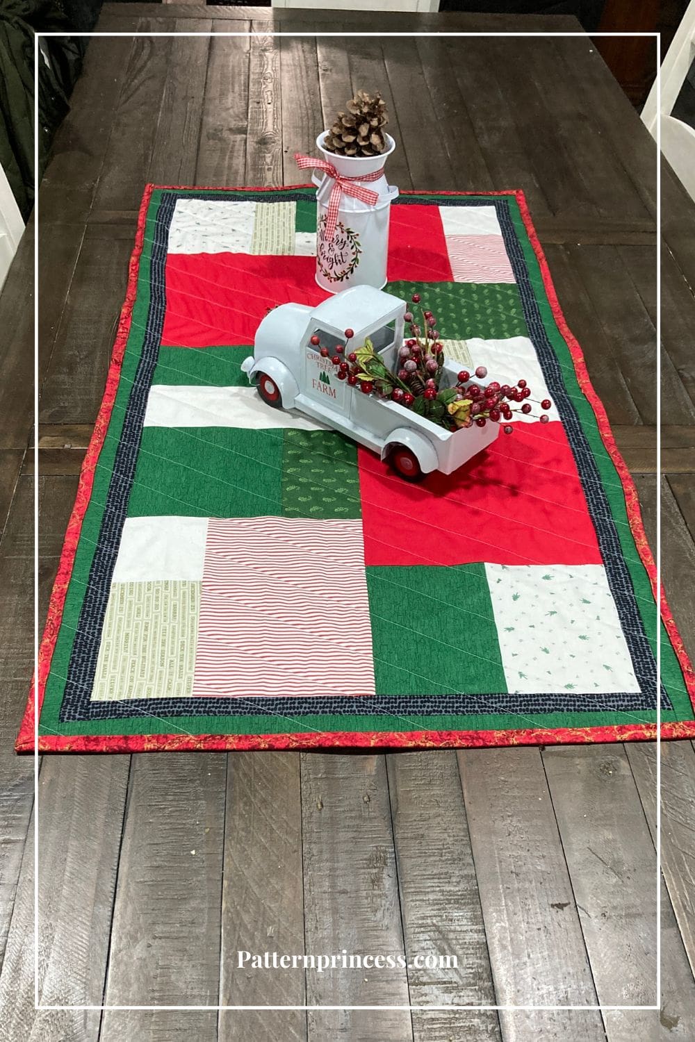 Easy Mosaic Blocks Table Decoration