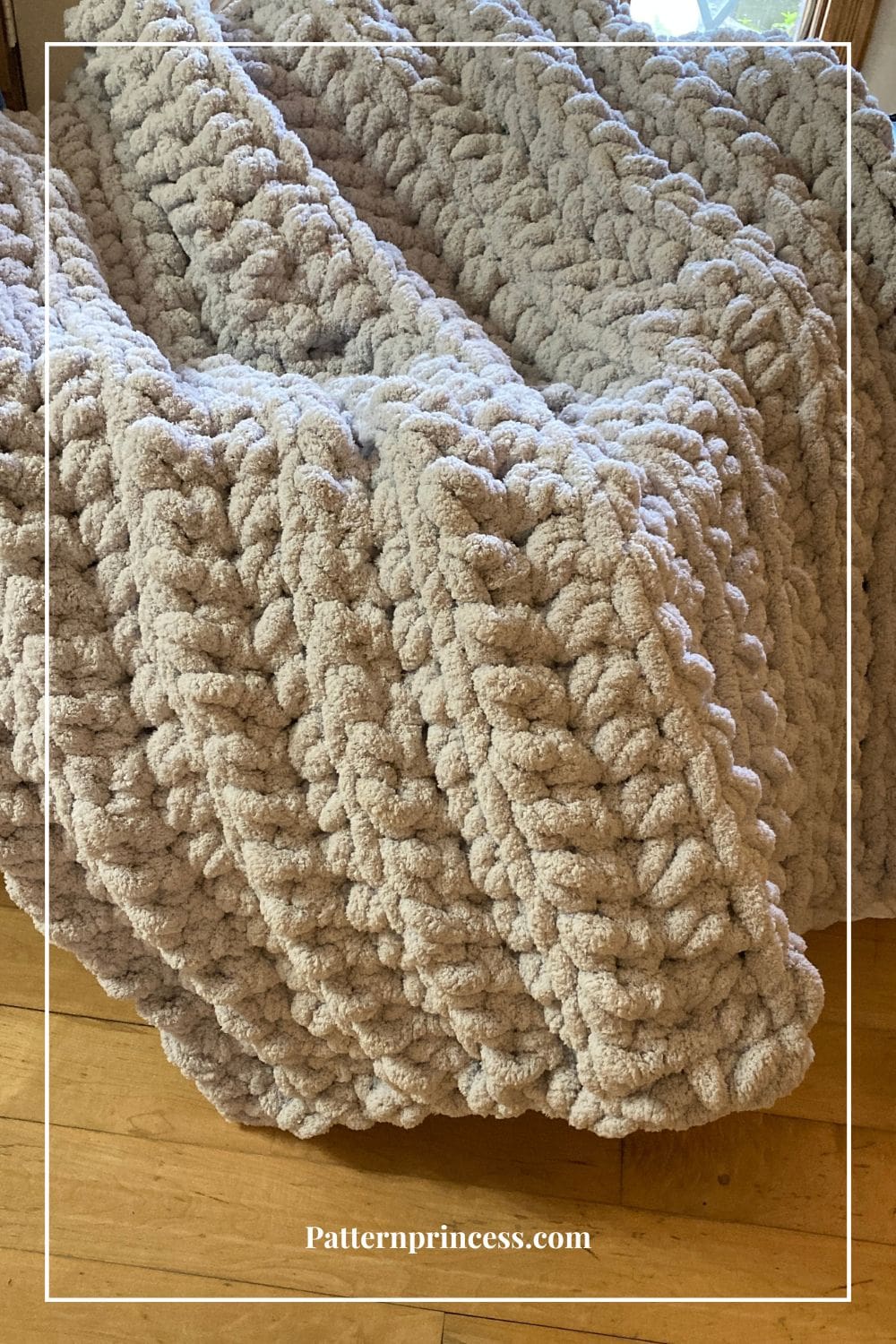 Cozy Chunky Throw using Bernat Big yarn