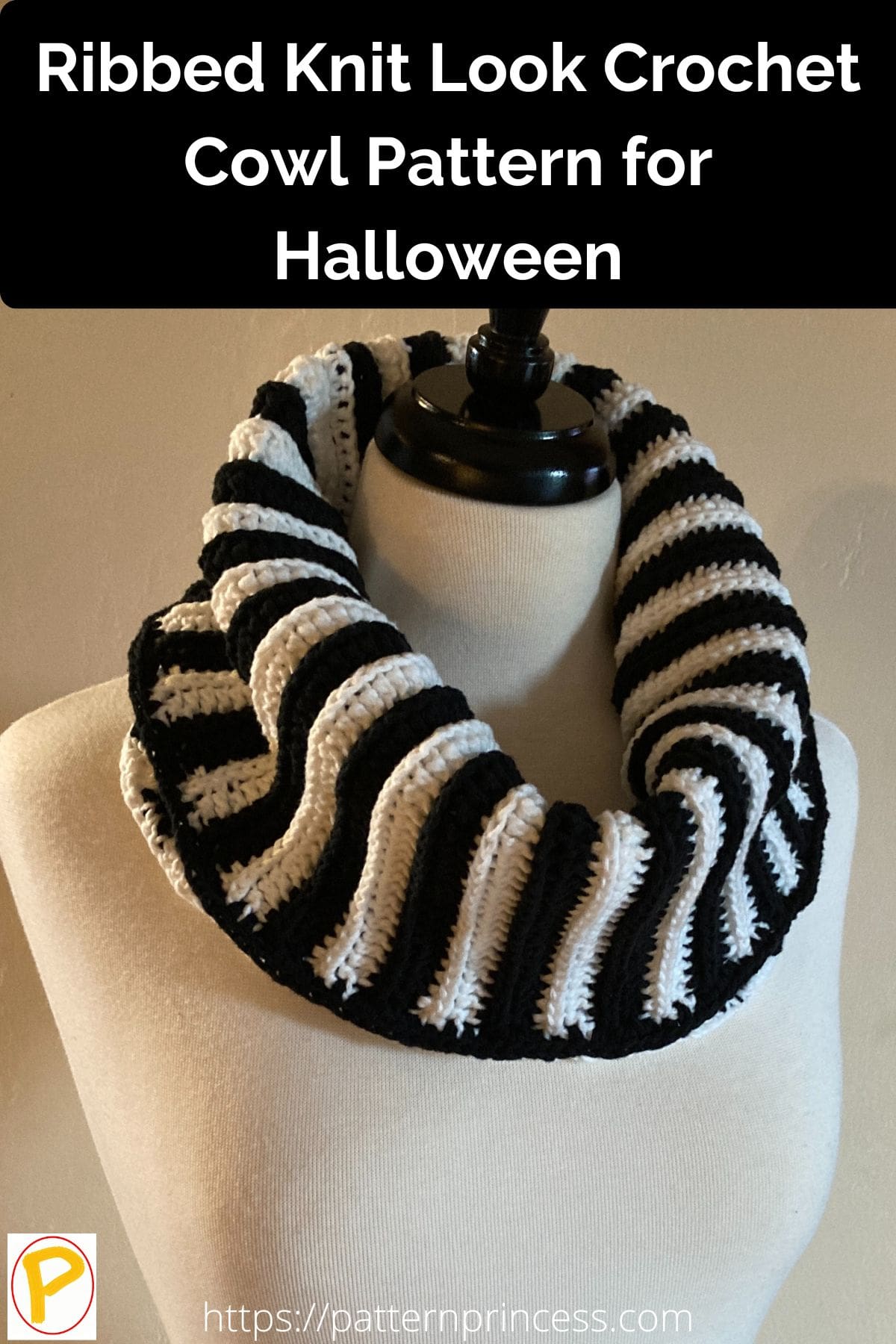 Ribbed Knit Look Crochet Cowl Pattern for Halloween