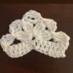 Crochet Daisy Scallop Floral Border Pattern