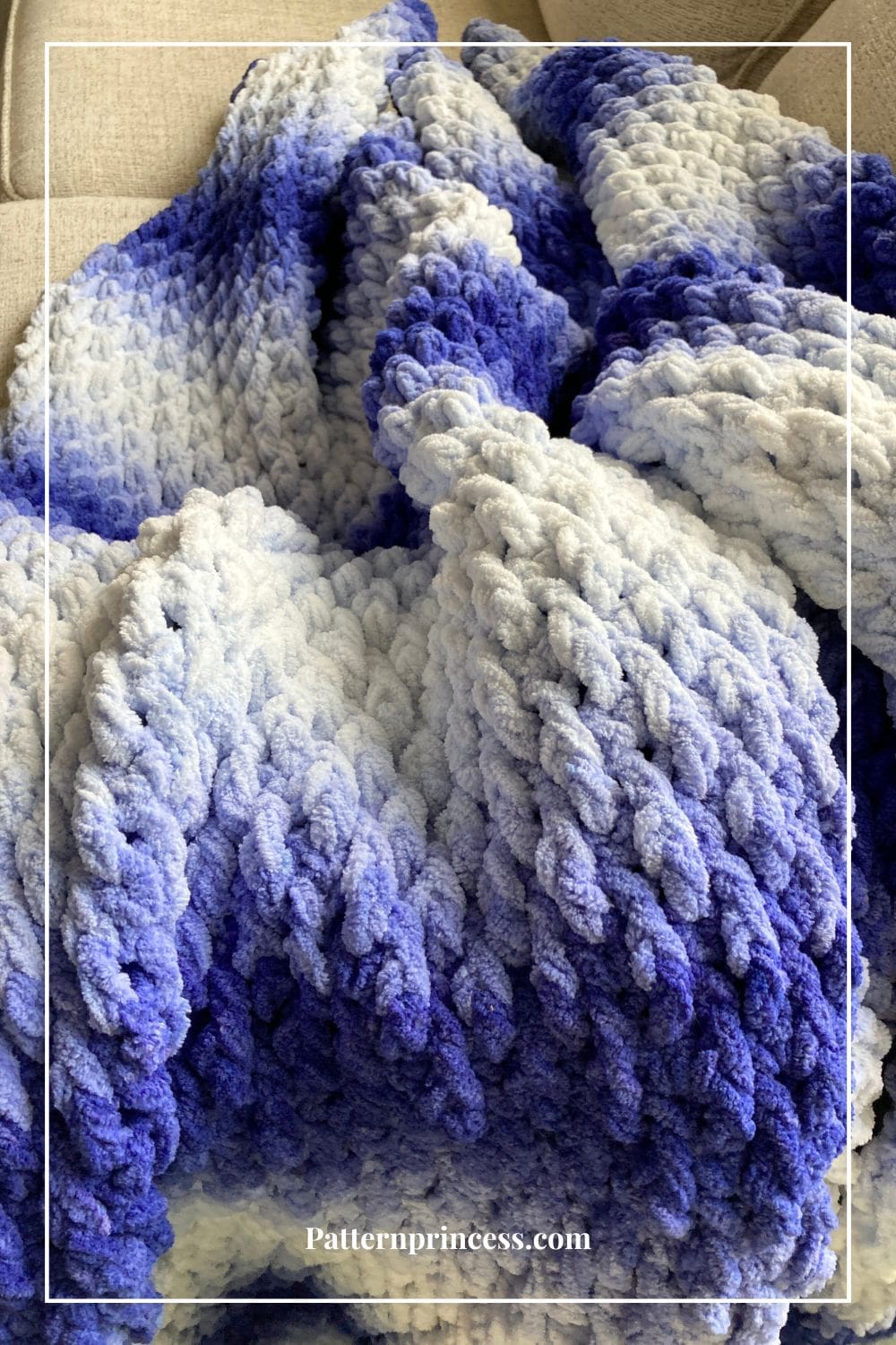 close up of Luxurious Plush Yarn crochet blanket