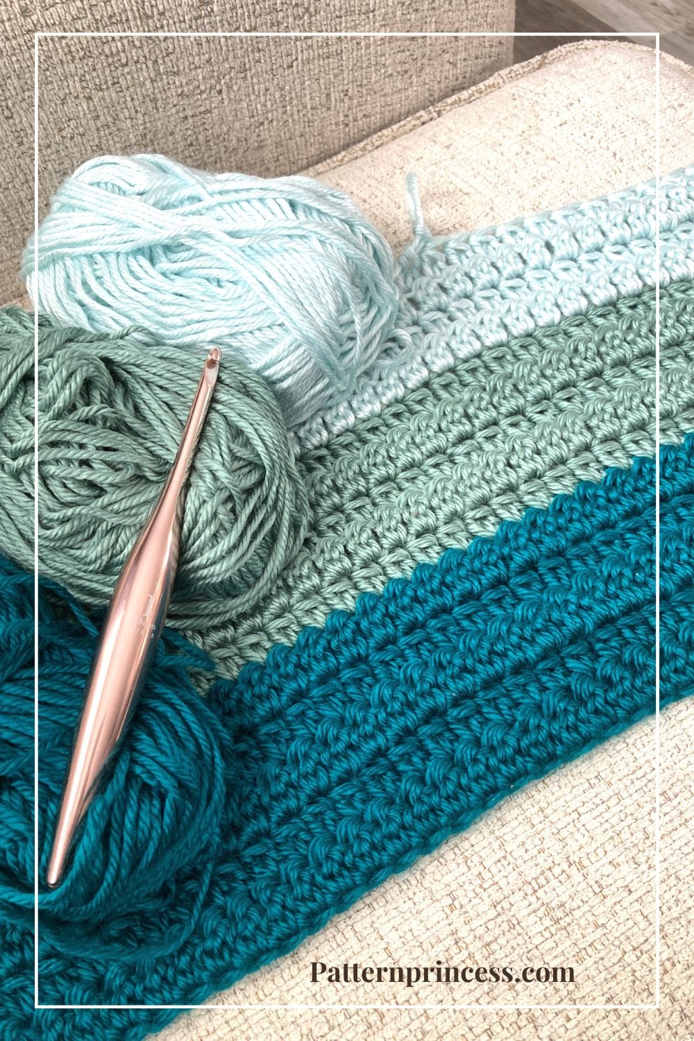Quick and Easy Baby Blanket with Wander Acrylic Yarn
