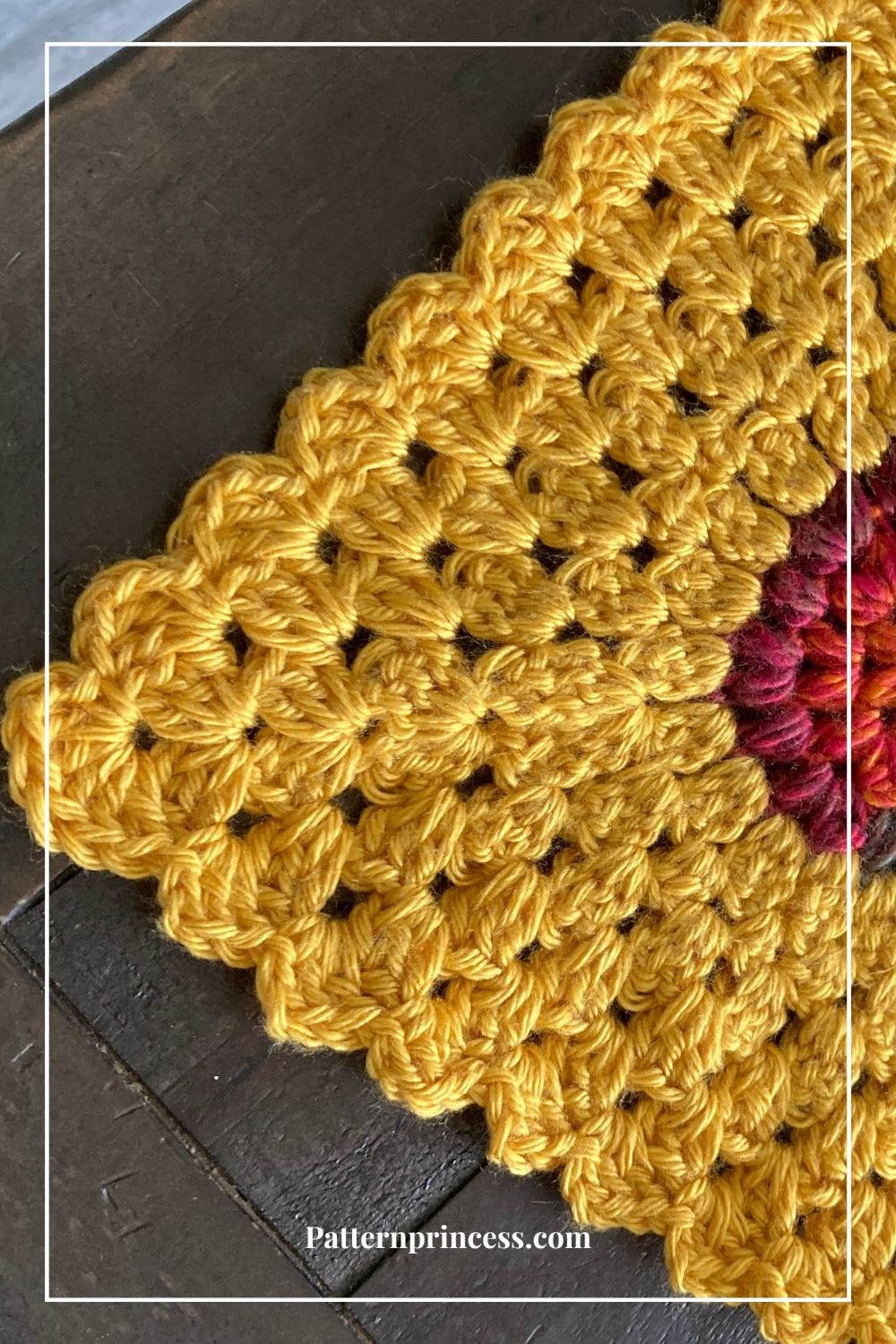 Close up of Border for Sunburst Granny