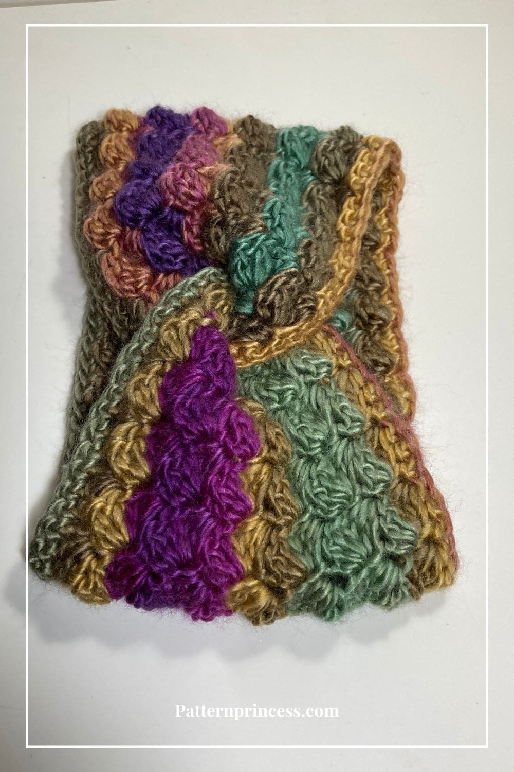 Bramble Twist Ear Warmer Close up