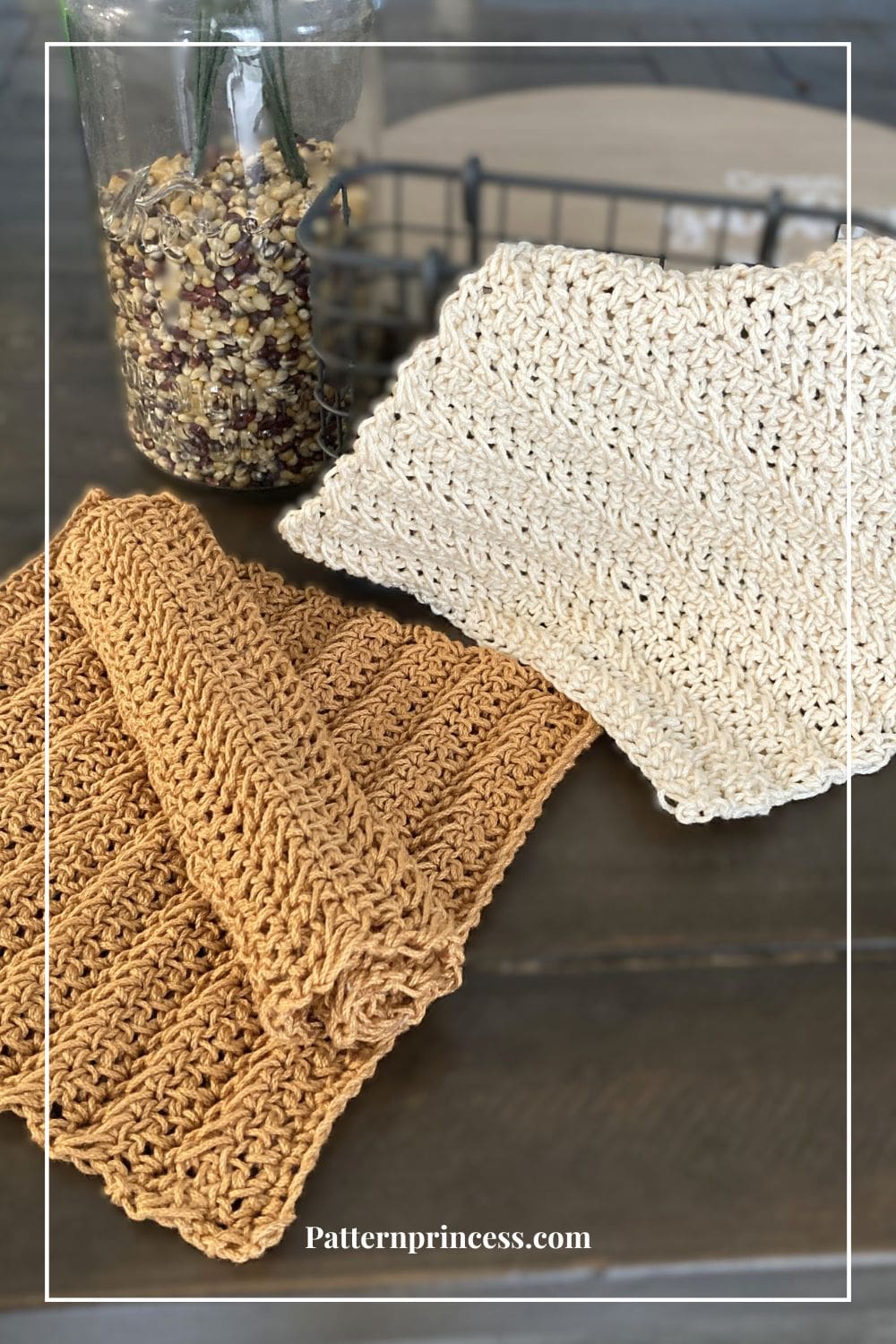 Easy Dishcloth Crochet Pattern in Two Cotton Yarn Colors