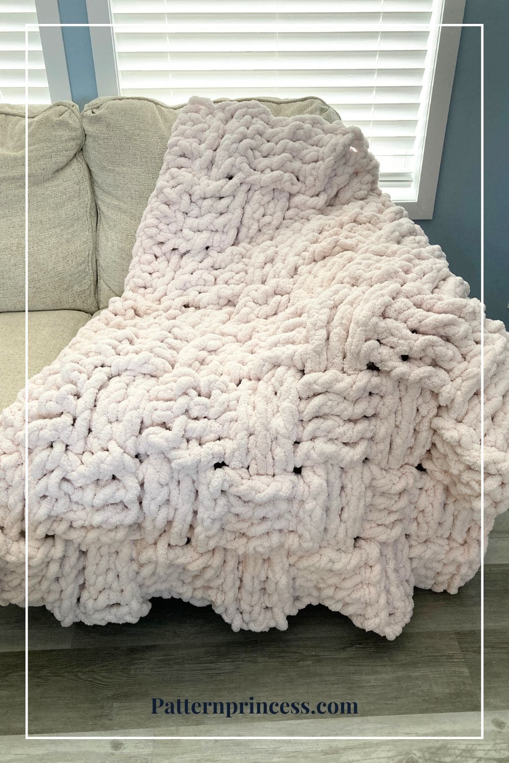Jumbo Yarn Woven Throw Blanket