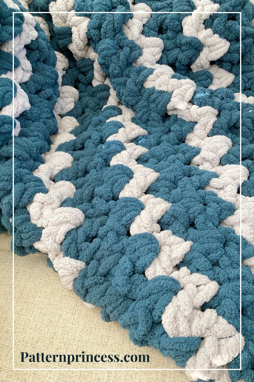 Close up of Modified V-Stitch