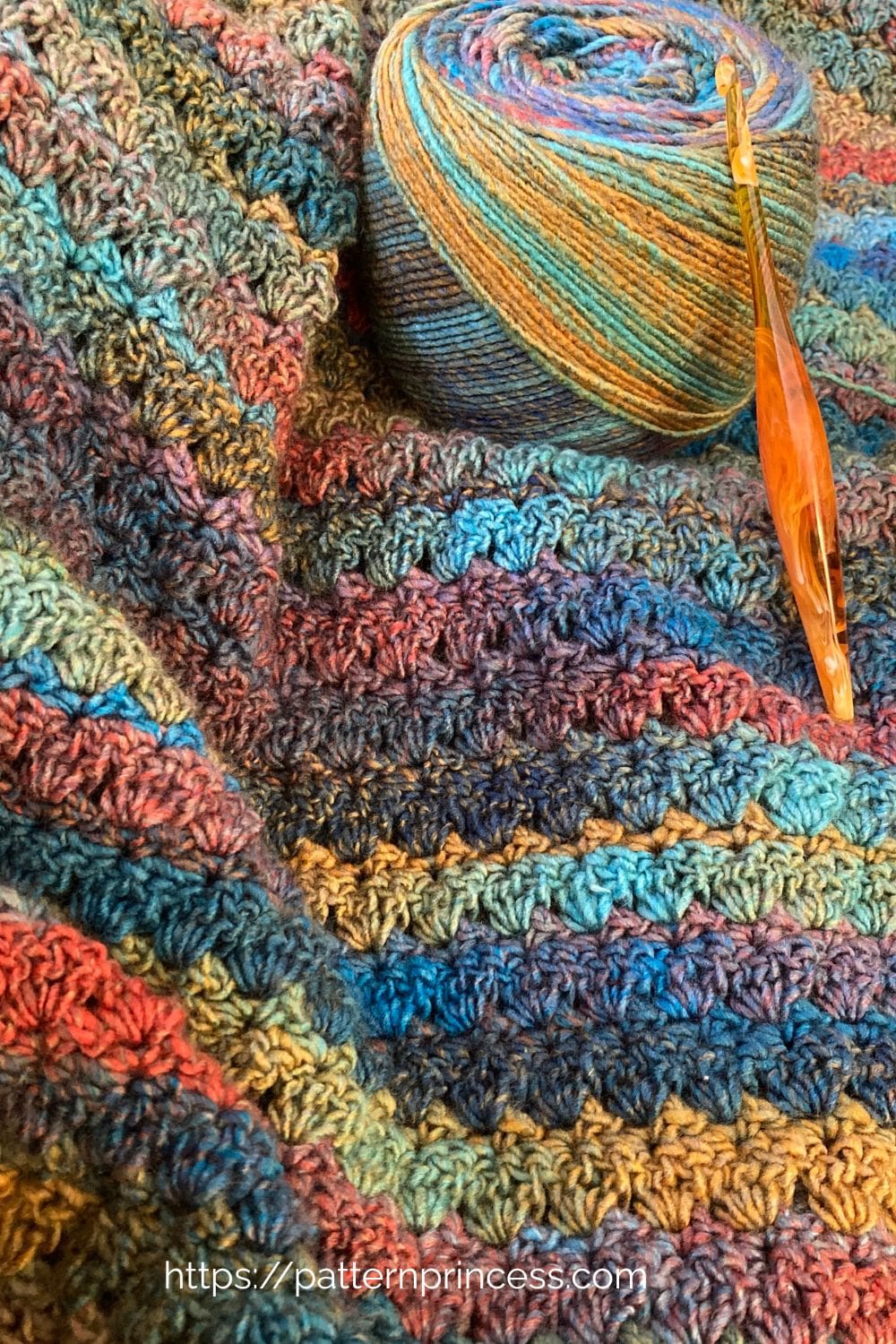 Multi-colored Yarn Cake Blanket